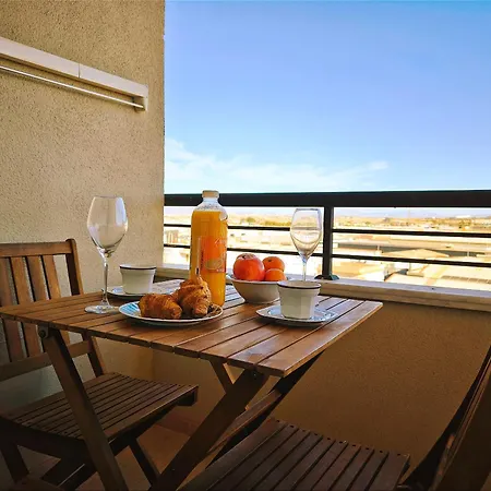 Comfortable In Excellent Location Apartment *